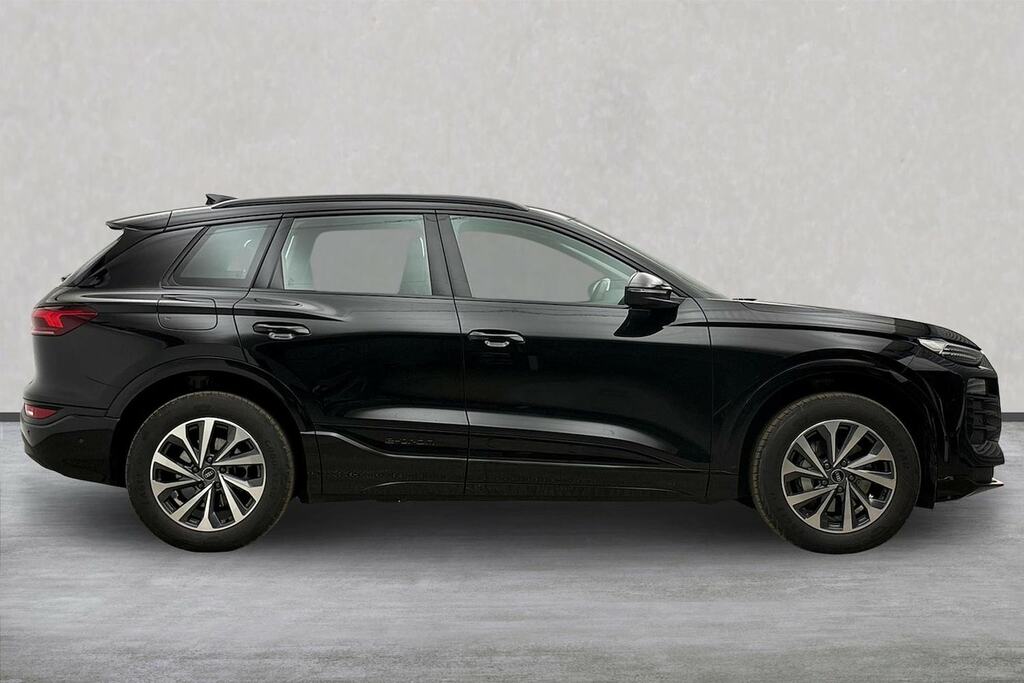 Audi Q6 E-Tron 83Kwh Sport Suv 252 Ps  #3
