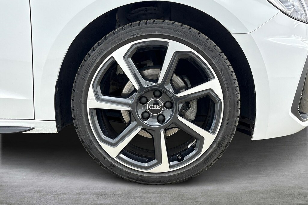 Audi A1 1.5 Tfsi 35 Black Edition Sportback S T #6