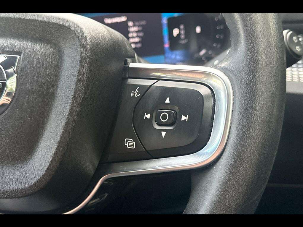 Volvo XC40 Plus, B4 Mild Hybrid, Dark Silver #26
