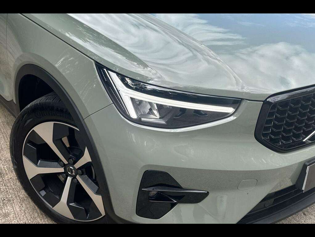 Volvo XC40 Plus, B4 Mild Hybrid, Dark Silver #32