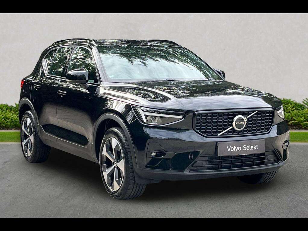 Volvo XC40 2.0 B3p Plus Dark