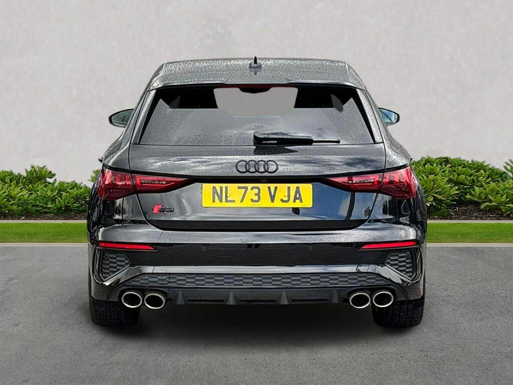 Audi A3 2.0 Tfsi Black Edition Sportback S Tron #4