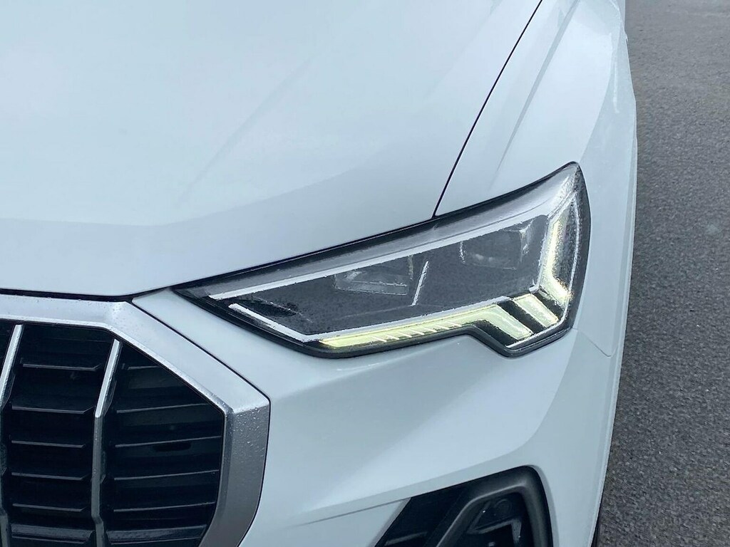 Audi Q3 Q3 Sport 35 Tdi S-a Black #31