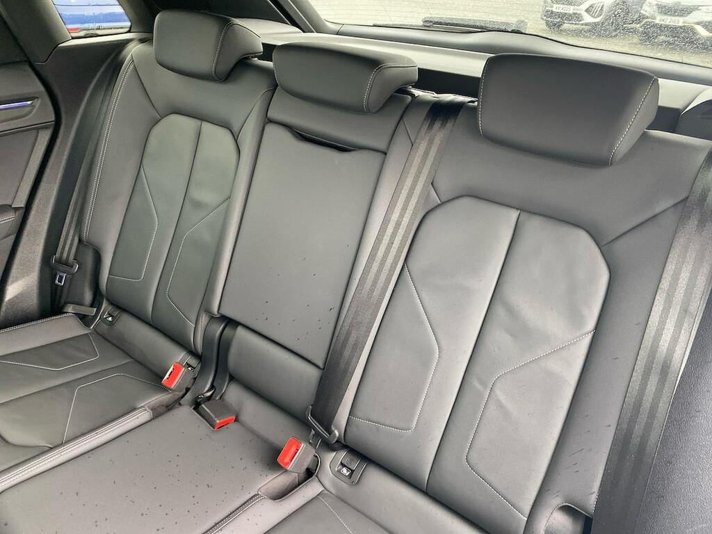 Audi Q3 Q3 Sport 35 Tdi S-a Black #16
