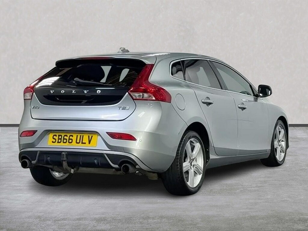 Volvo V40 2.0 D4 R-design Euro 6 Ss 2016 Black #18