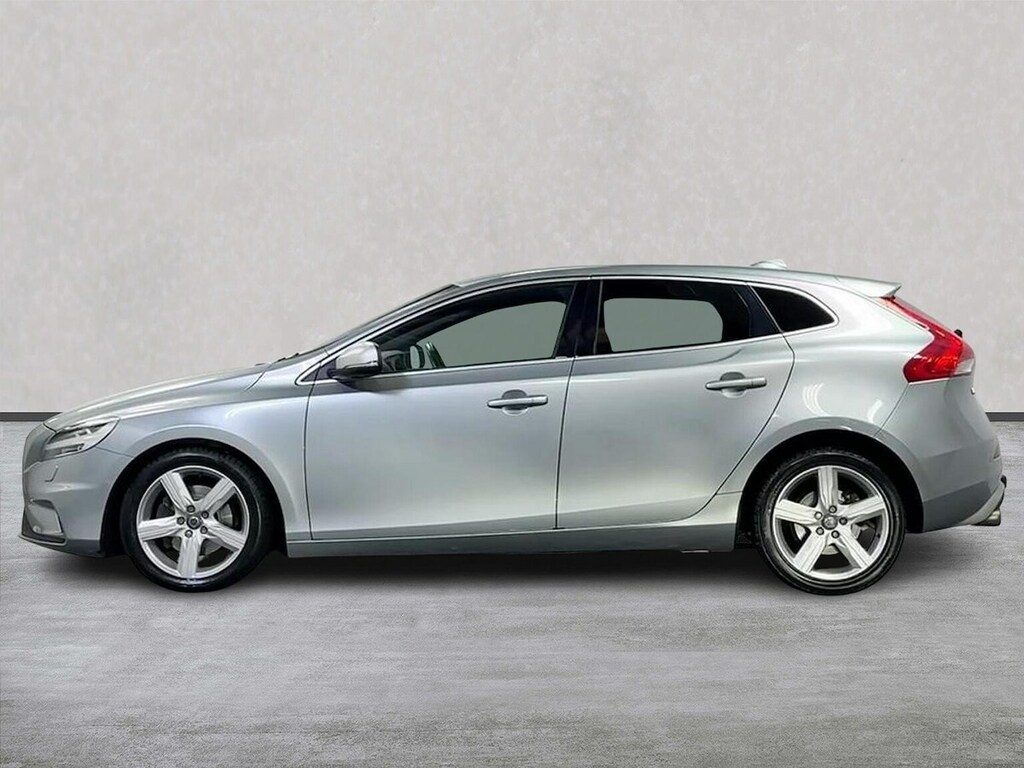 Volvo V40 2.0 D4 R-design Euro 6 Ss 2016 Black #19