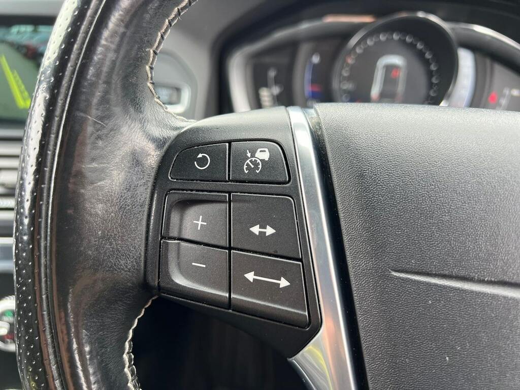 Volvo XC60 D4 190 R Design Lux Nav Awd Grey #26