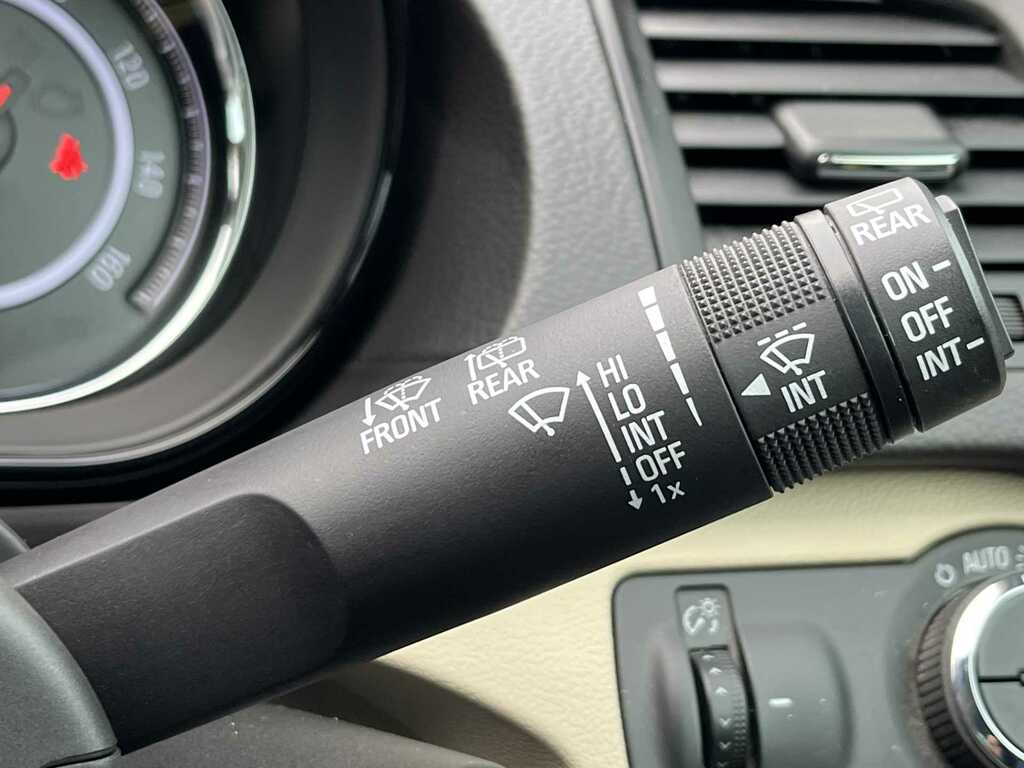 Vauxhall Insignia 2.0 Sri Nav Cdti Ecoflex Ss 167 Bhp White #26
