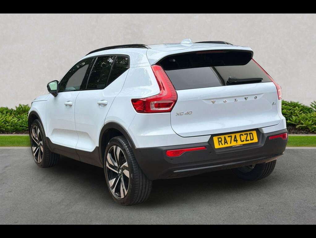 Volvo XC40 2.0 B4p Ultra Dark #2