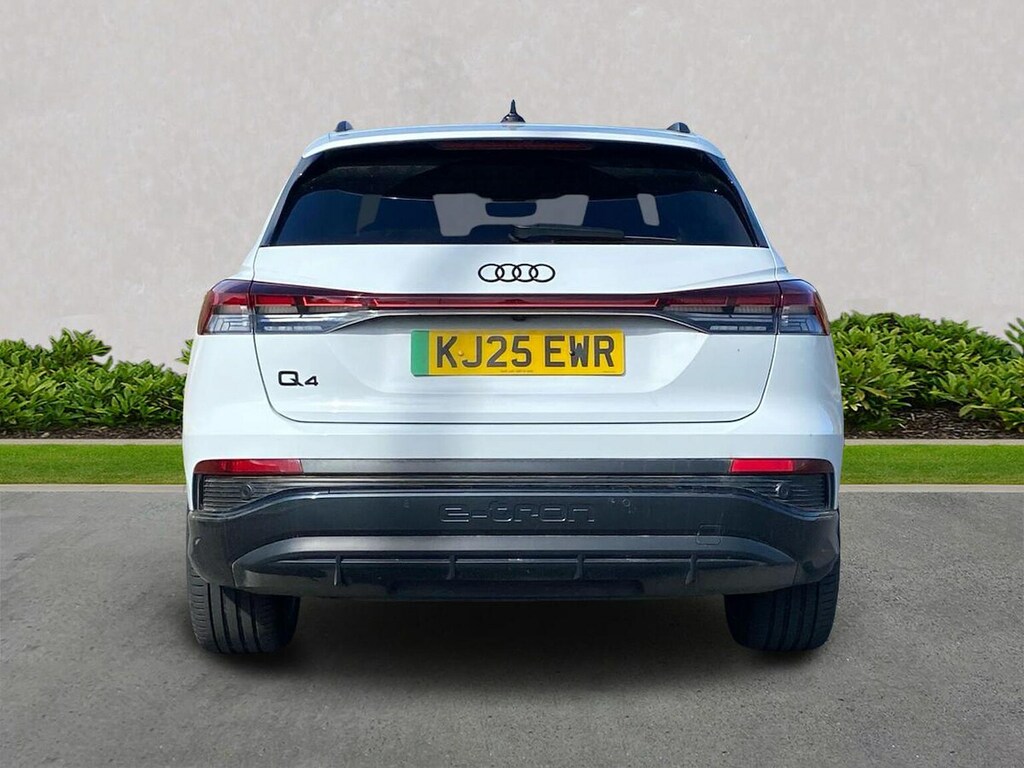 Audi Q4 E Tron 45 Black Edition Suv 82Kwh 286  #4