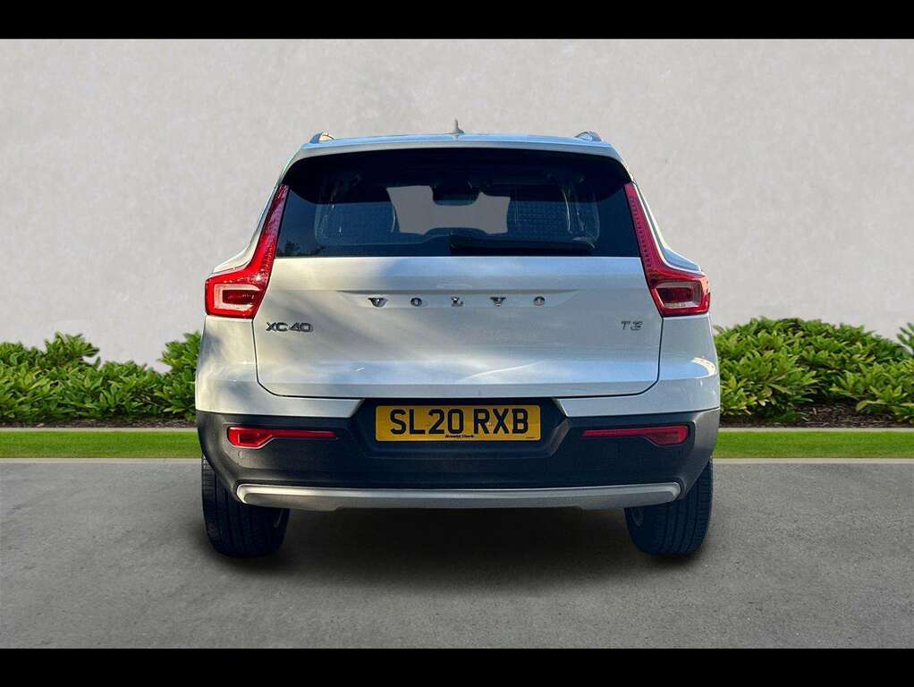 Volvo XC40 1.5 T3 163 Momentum #4