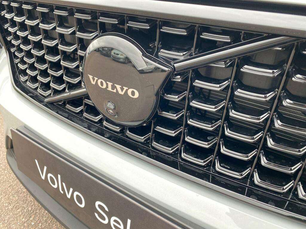 Volvo XC40 2.0 B3p Plus Black Edition Blue #32