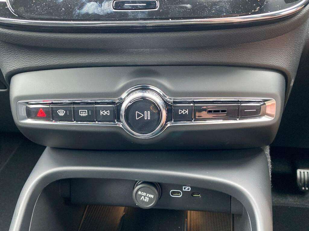 Volvo XC40 2.0 B3p Plus Black Edition Blue #21