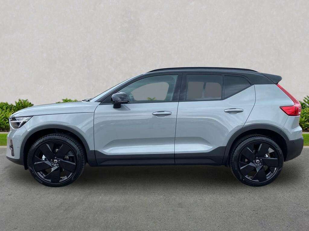 Volvo XC40 2.0 B3p Plus Black Edition Blue #18