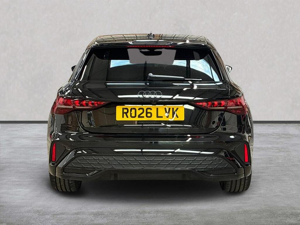 Audi A3 1.5 Tfsi Black Edition Sportback S Tron #4