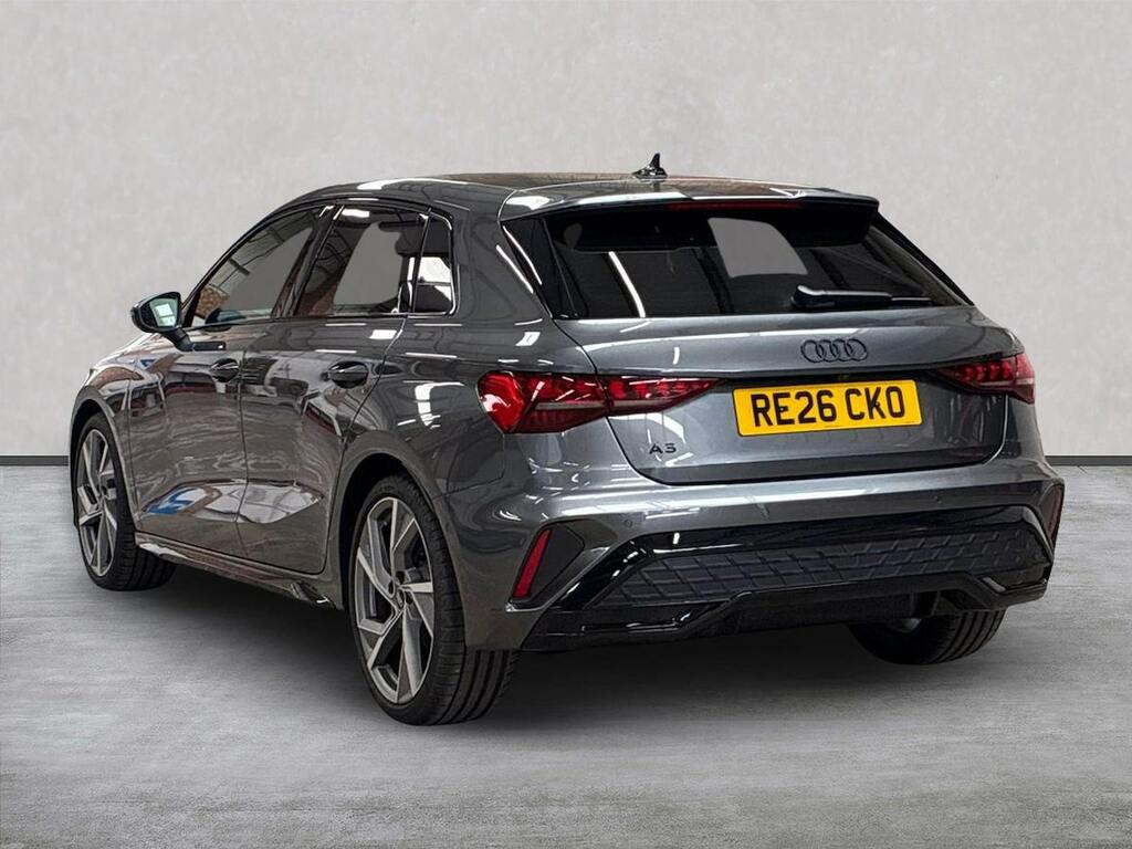 Audi A3 1.5 Tfsi Black Edition Sportback S Tron #2