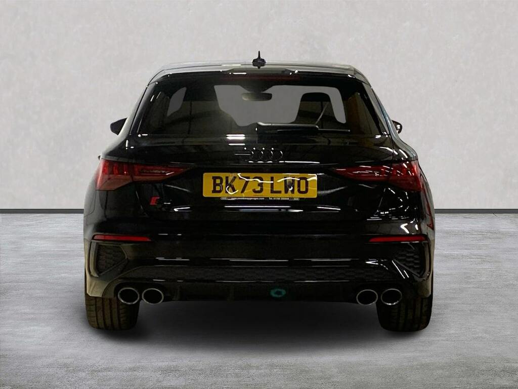 Audi A3 2.0 Tfsi Black Edition Sportback S Tron #4