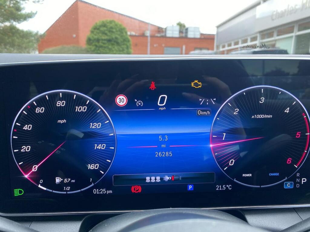 Mercedes-Benz GLC Class Glc 300 D 4Matic Amg Line Premium Plus Blue #10