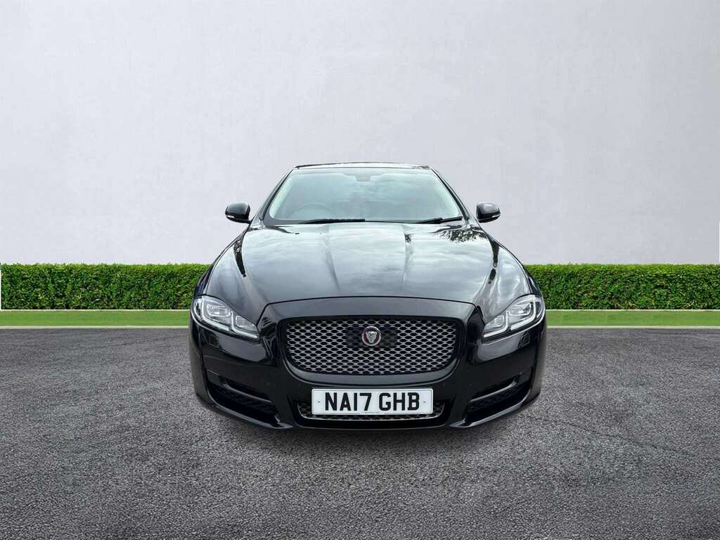 Jaguar XJ 3.0D V6 Portfolio Black #5