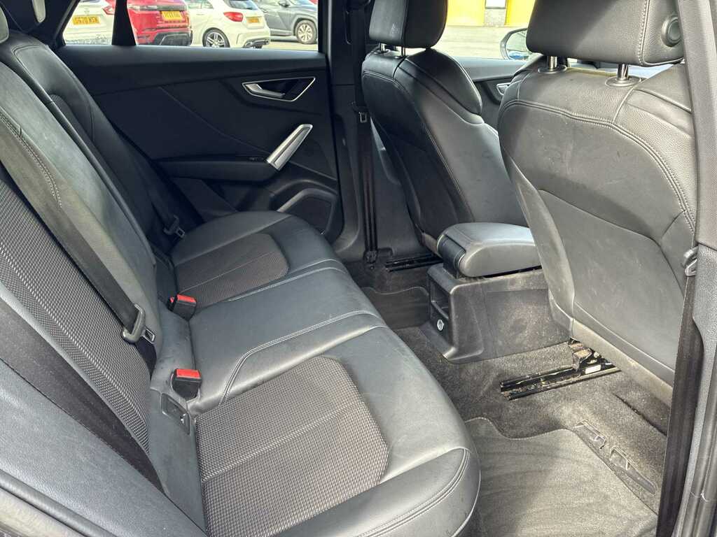 Audi Q2 35 Tfsi Black Edition S Tronic Black #14