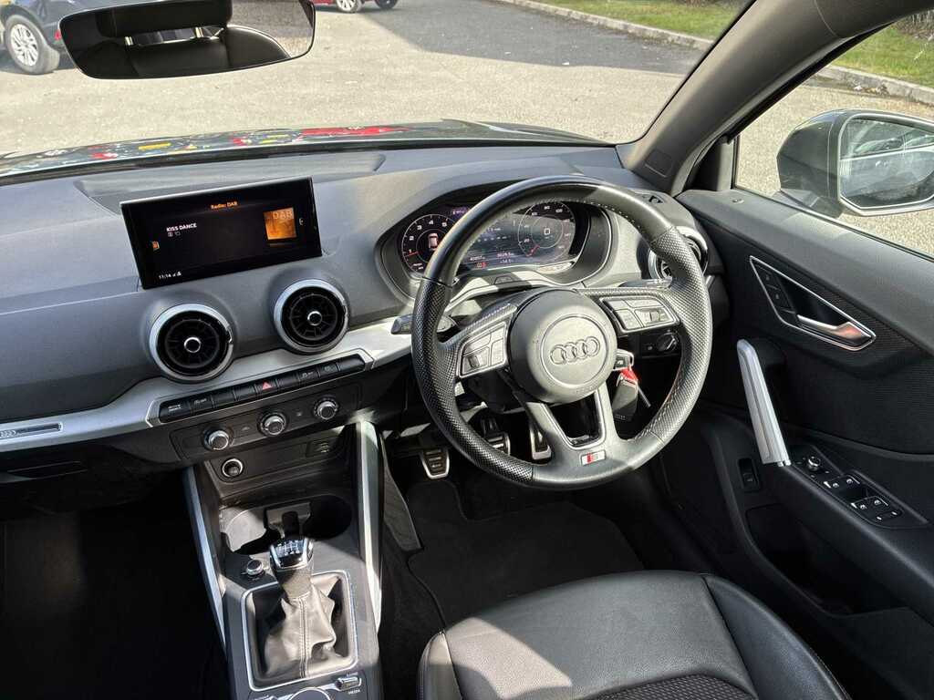 Audi Q2 35 Tfsi Black Edition S Tronic Black #13