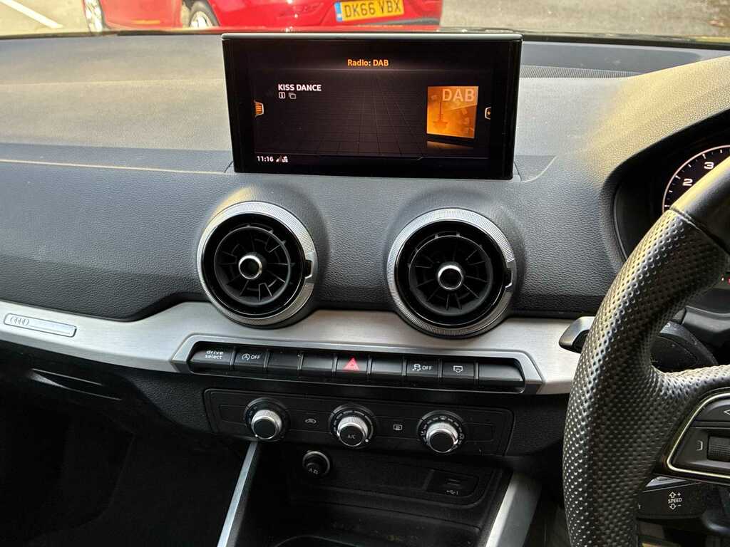 Audi Q2 35 Tfsi Black Edition S Tronic Black #10
