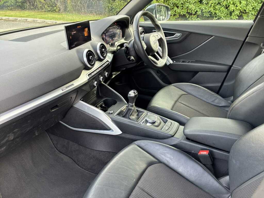 Audi Q2 35 Tfsi Black Edition S Tronic Black #7