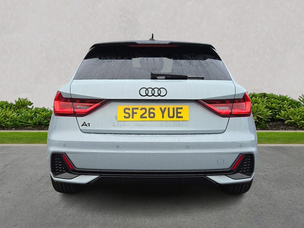 Audi A1 30 Tfsi Black Edition S Tronic #4