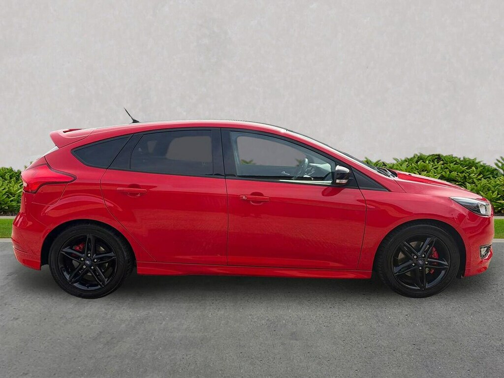 Ford Focus 1.5T Ecoboost Zetec S Red Edition Hatchback Pe  #3