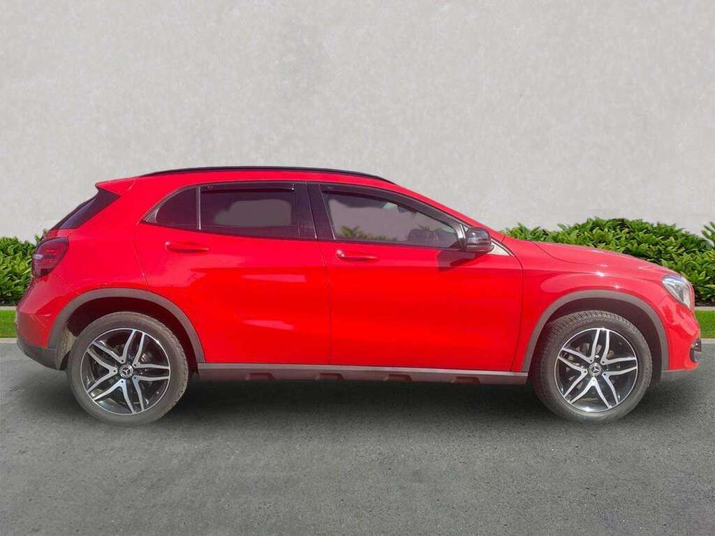 Mercedes-Benz GLA Class Gla 180 Urban Edition #3