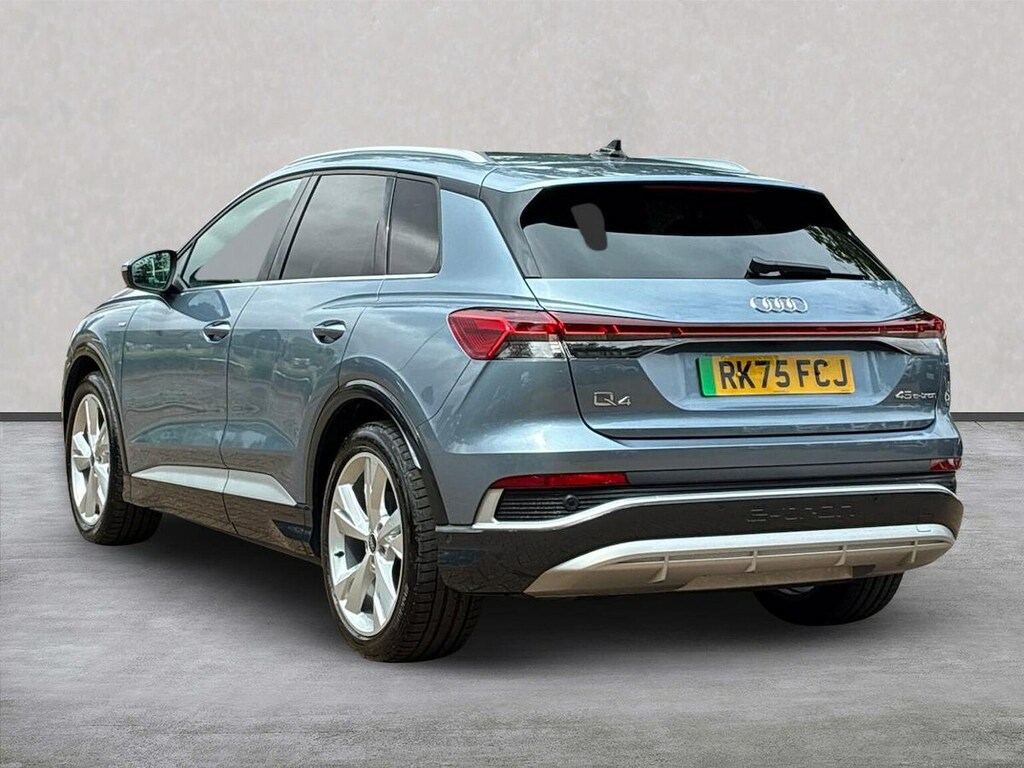 Audi Q4 E Tron 45 S Line Suv 82Kwh 286 Ps  #2