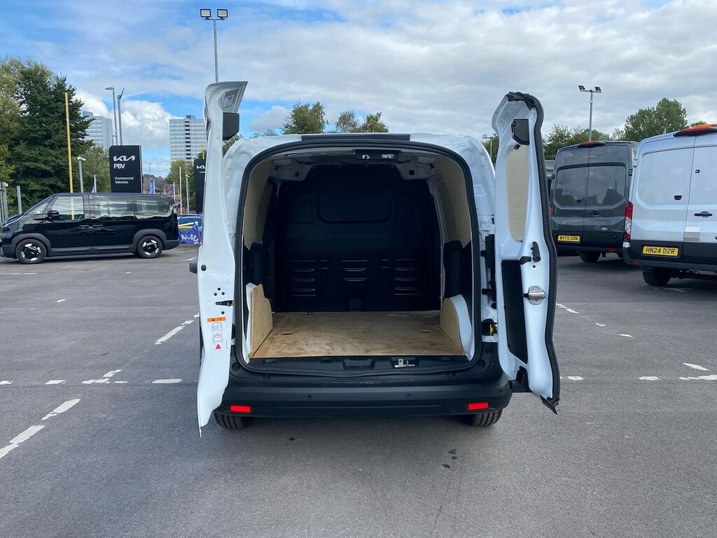 Ford Transit Courier 1.5 Ecoblue Leader Van  #6