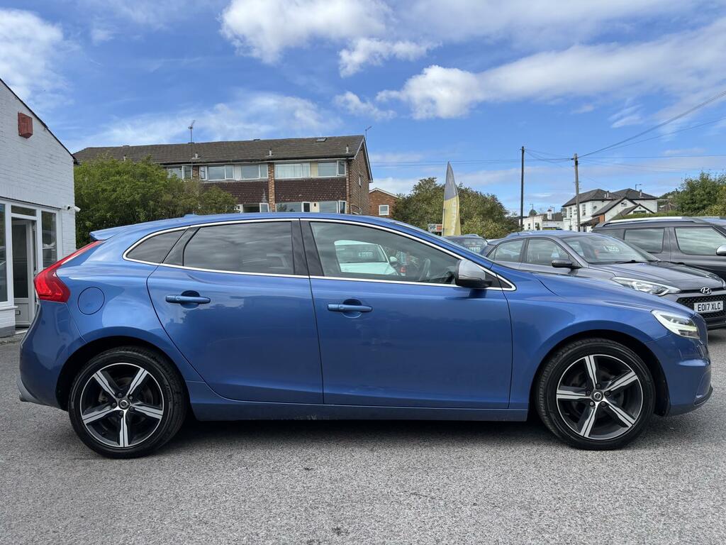 Volvo V40 2.0 D2 R-design Nav Plus Hatchback Manu Blue #4