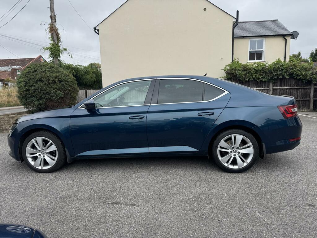 Skoda Superb Se L Executive Blue #5
