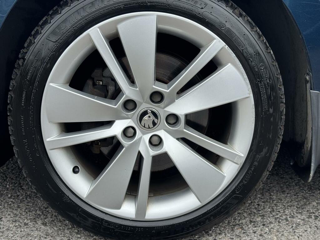 Skoda Superb Se L Executive Blue #6
