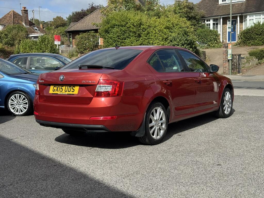 Skoda Octavia Elegance Red #4