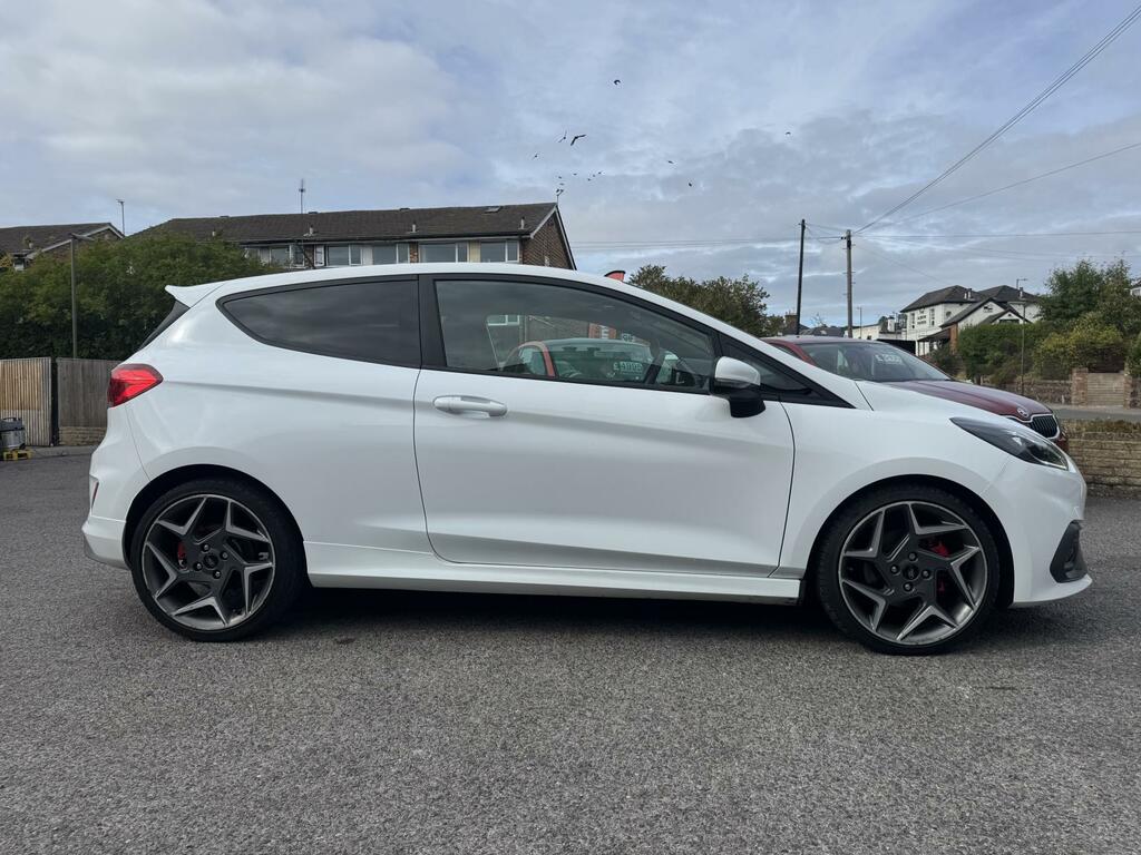 Ford Fiesta St-2 White #4