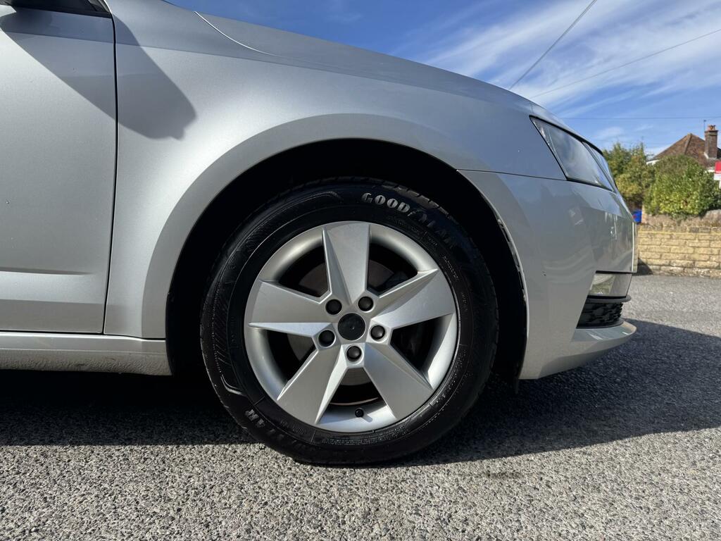 Skoda Octavia 1.4 Tsi Se L Dsg Red #13