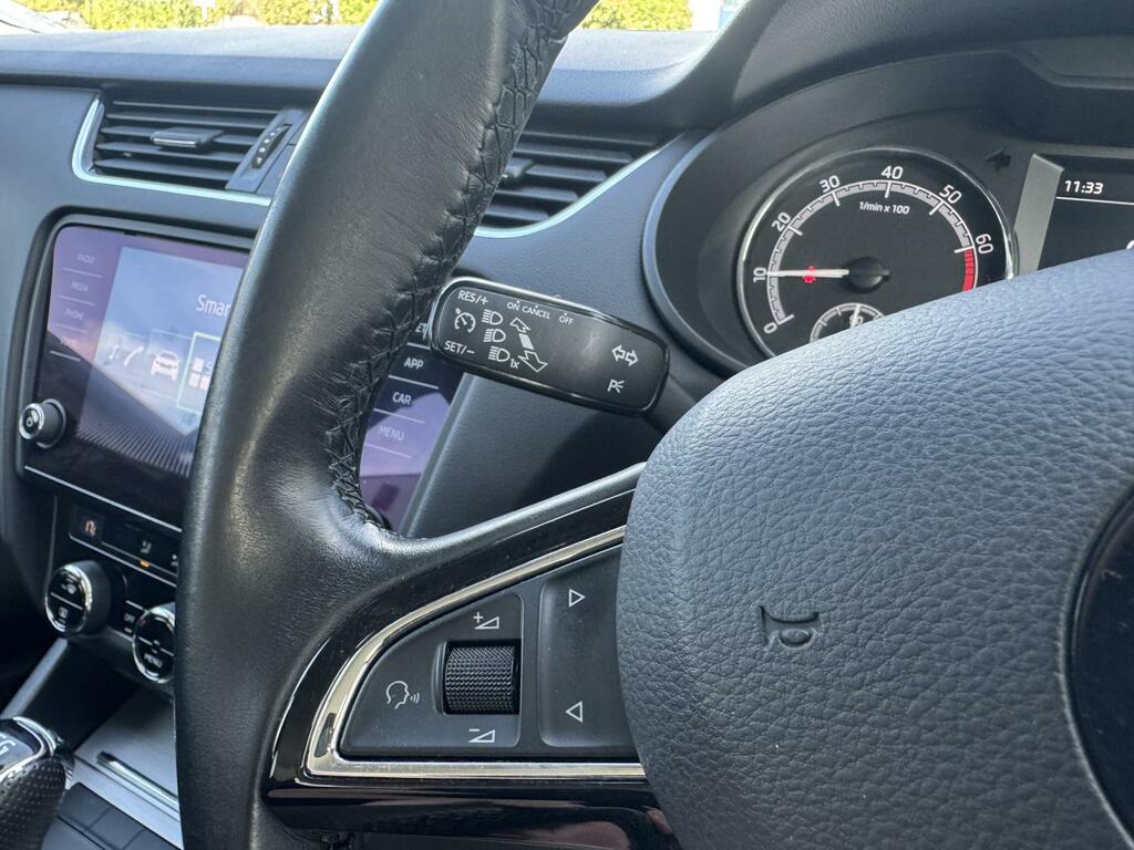 Skoda Octavia 1.4 Tsi Se L Dsg Red #37