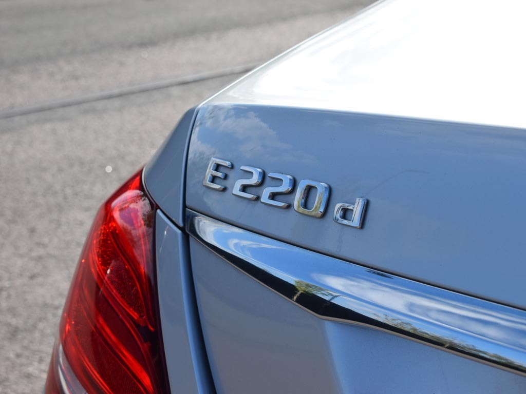 Mercedes-Benz E Class E220d Amg Line Premium 9G-tronic Silver #4