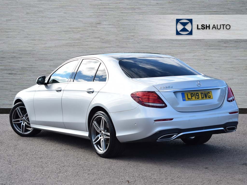 Mercedes-Benz E Class E220d Amg Line Premium 9G-tronic Silver #2