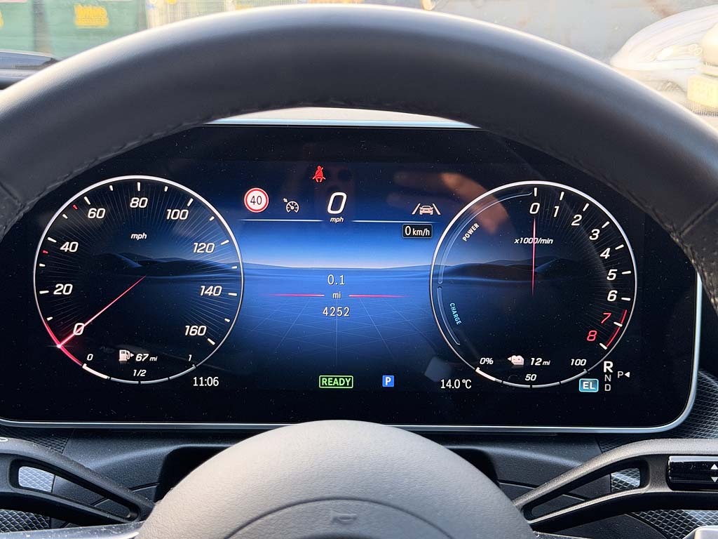 Mercedes-Benz C Class C300e Urban Edition 9G-tronic Silver #4