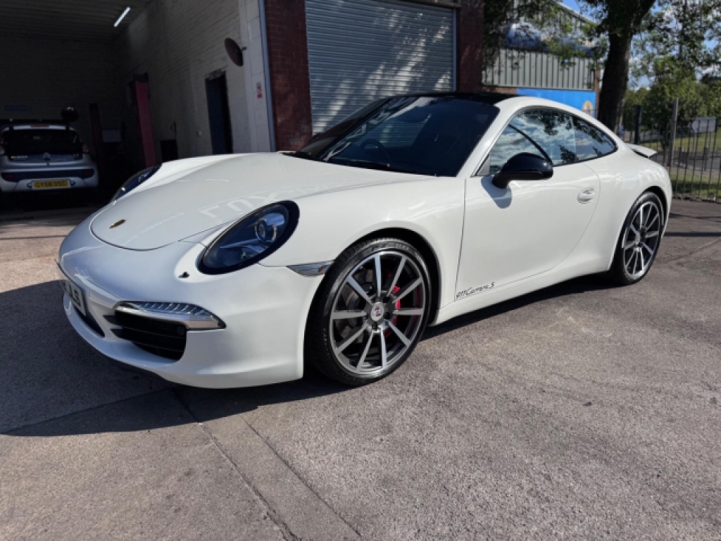 Porsche 911 911 Carrera S S-a White #15