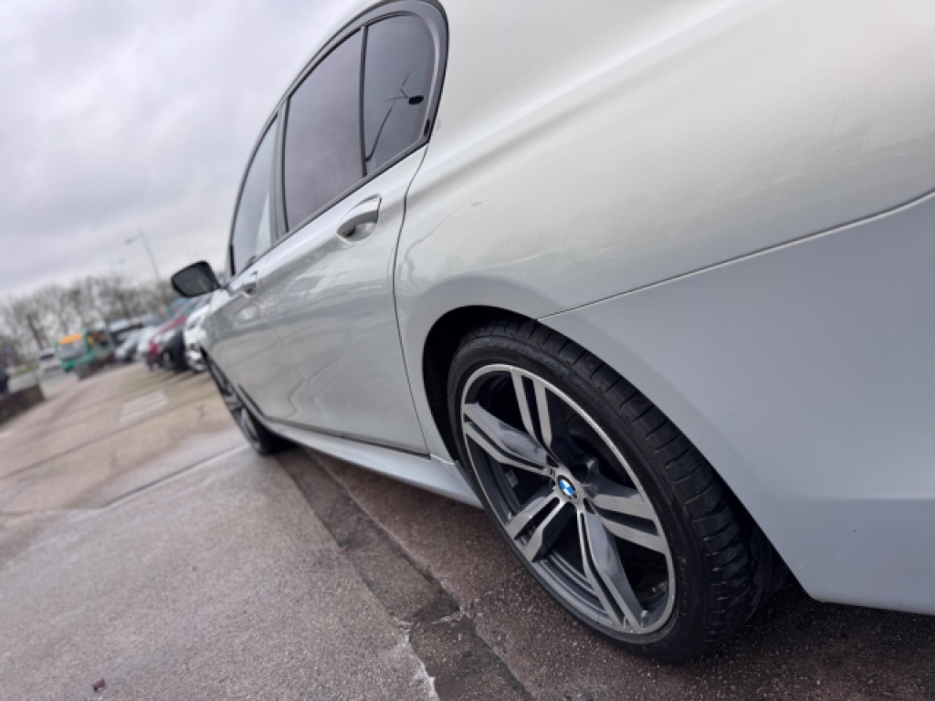 BMW 7 Series 740E M Sport Grey #17