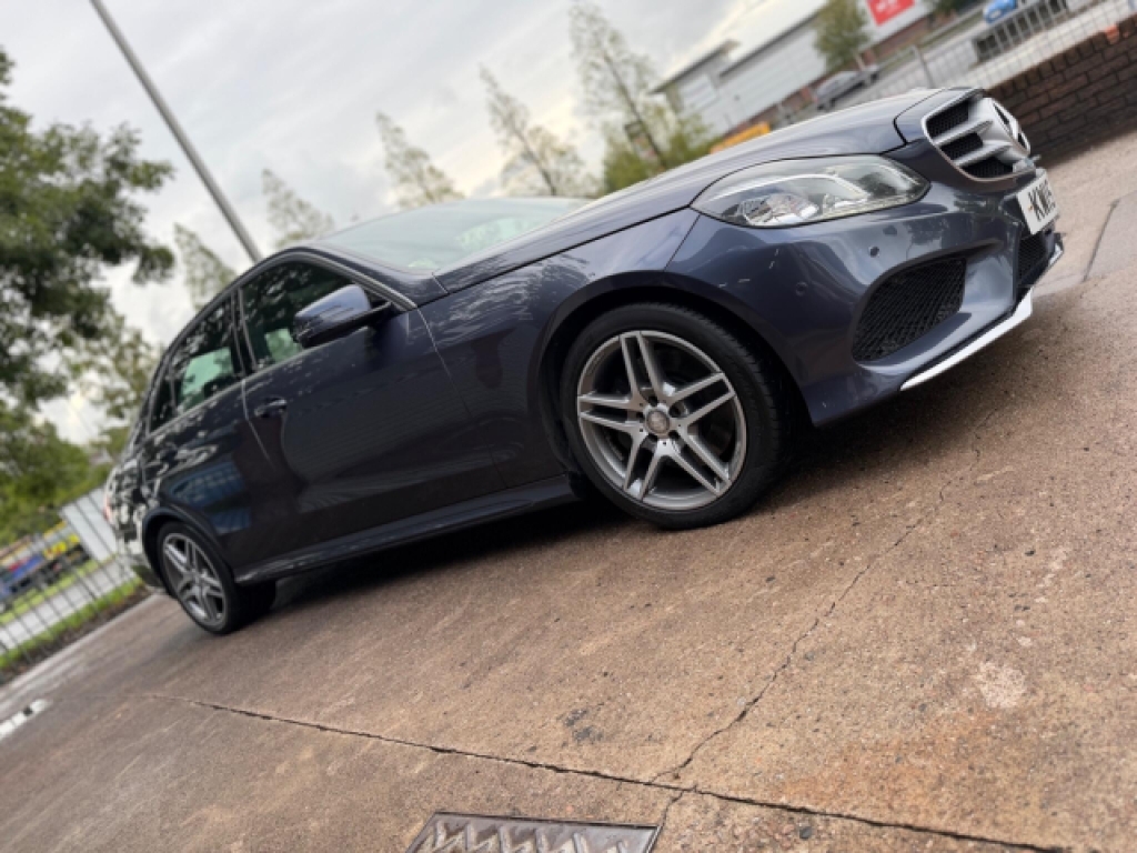Mercedes-Benz E Class Saloon 5.5 E63 V8 Biturbo Amg Spds Mct Euro 6 Ss White #3