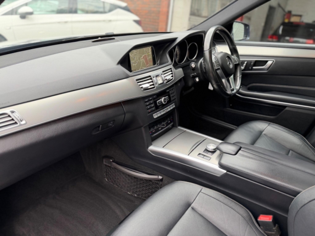 Mercedes-Benz E Class Saloon 5.5 E63 V8 Biturbo Amg Spds Mct Euro 6 Ss White #58