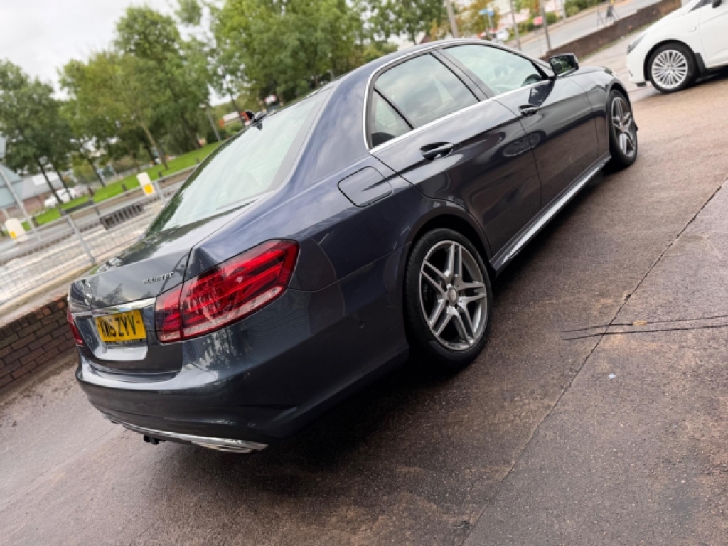 Mercedes-Benz E Class Saloon 5.5 E63 V8 Biturbo Amg Spds Mct Euro 6 Ss White #33