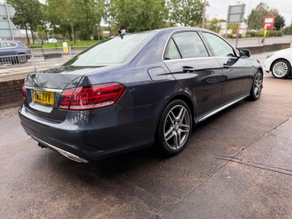 Mercedes-Benz E Class Saloon 5.5 E63 V8 Biturbo Amg Spds Mct Euro 6 Ss White #29