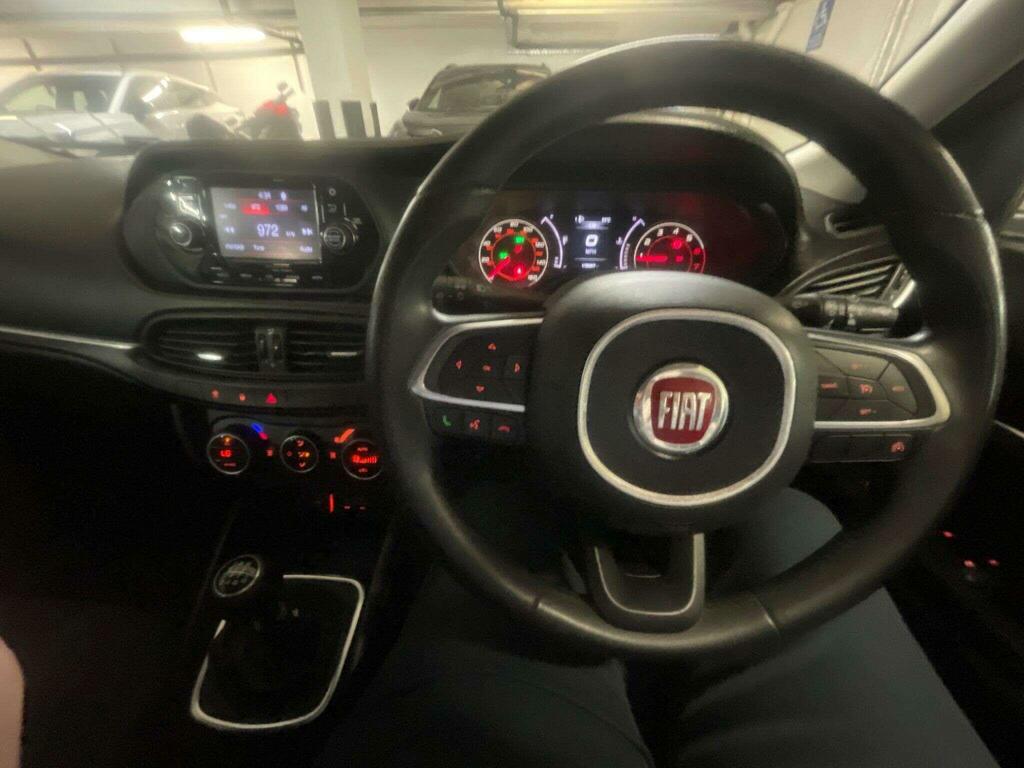 Fiat Tipo 2017 1.4 Mpi Lounge Hatchback Eu White #14
