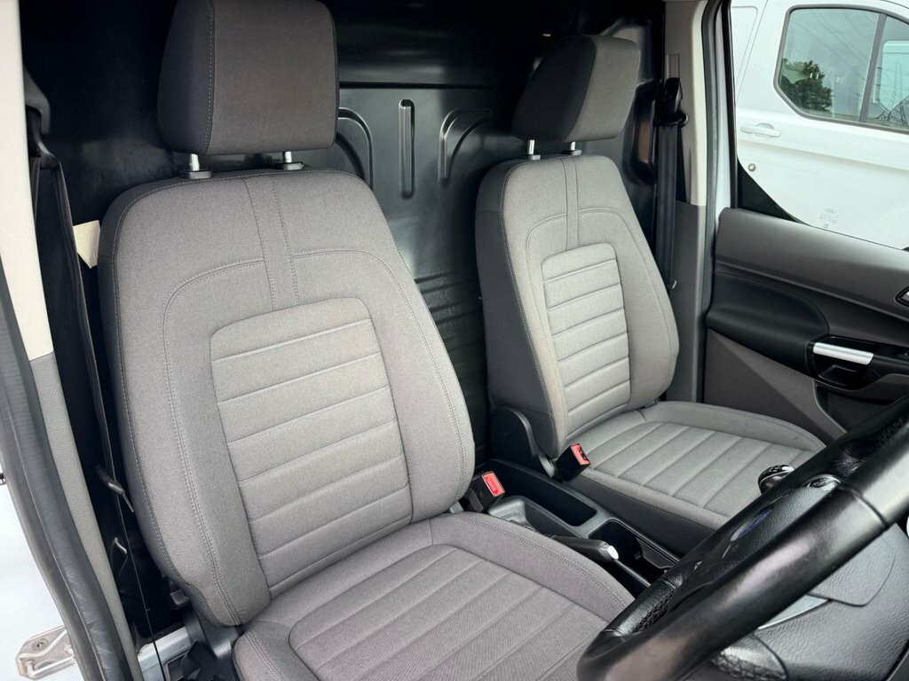 Ford Transit Connect 1.5L Limited White #6